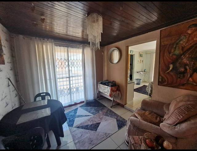 3 BEDROOM HOUSE FOR SALE IN WHETSTONE